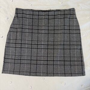 High Waisted Plaid Houndstooth Pull-on Mini Skirt | Size L | H&M | worn once